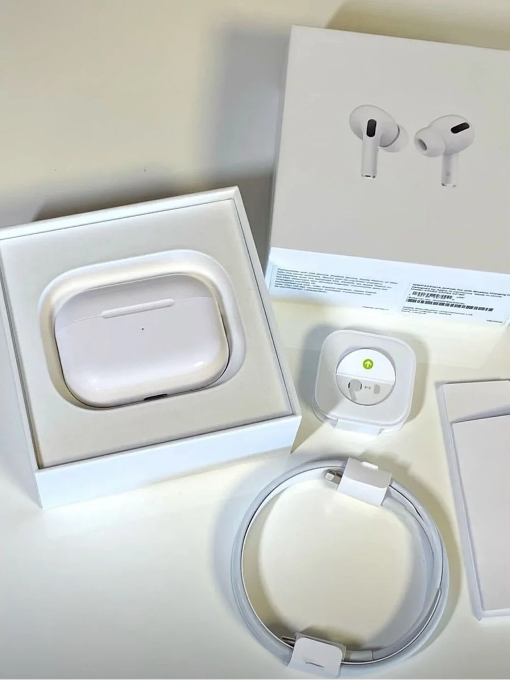 Apple AirPods Pro 2nd gen (unused/brand new)